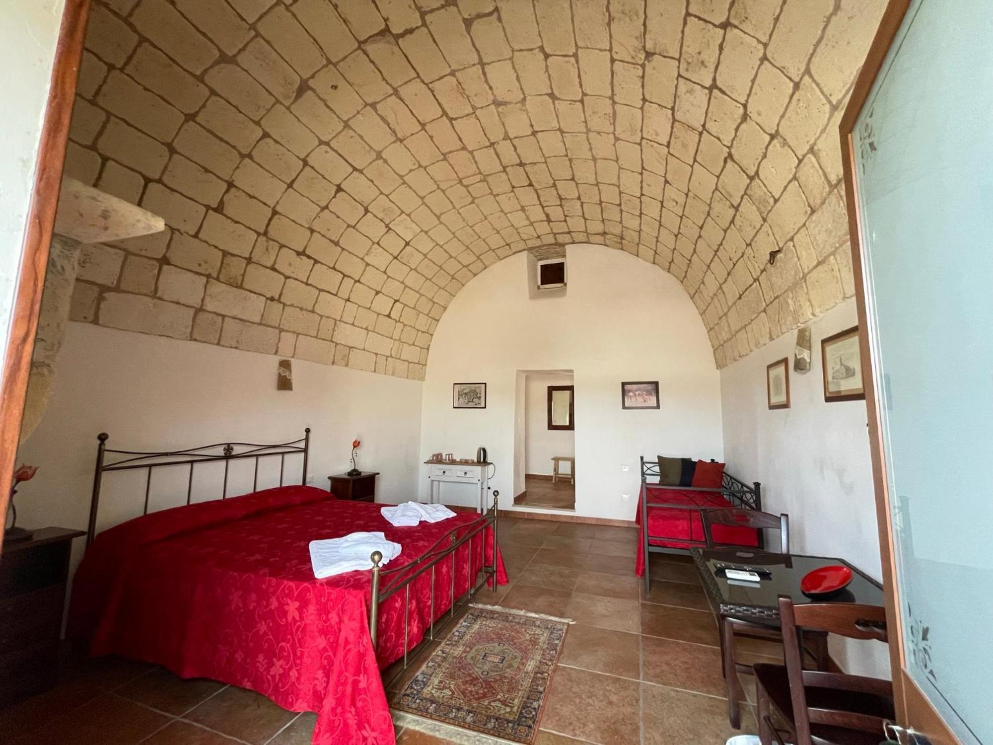 Agriturismo Masseria Saittole Carpignano Salentino Exterior foto