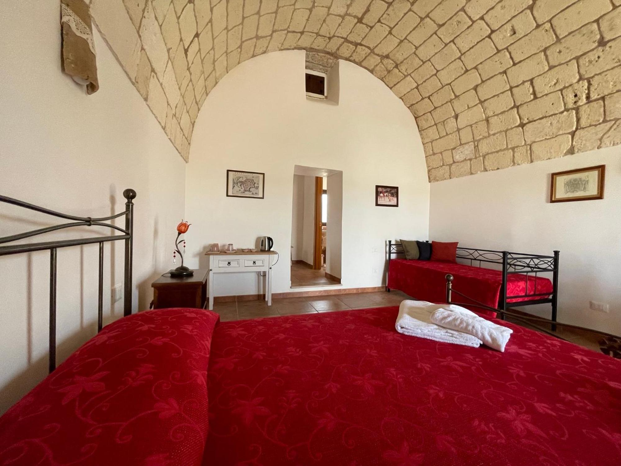 Agriturismo Masseria Saittole Carpignano Salentino Exterior foto